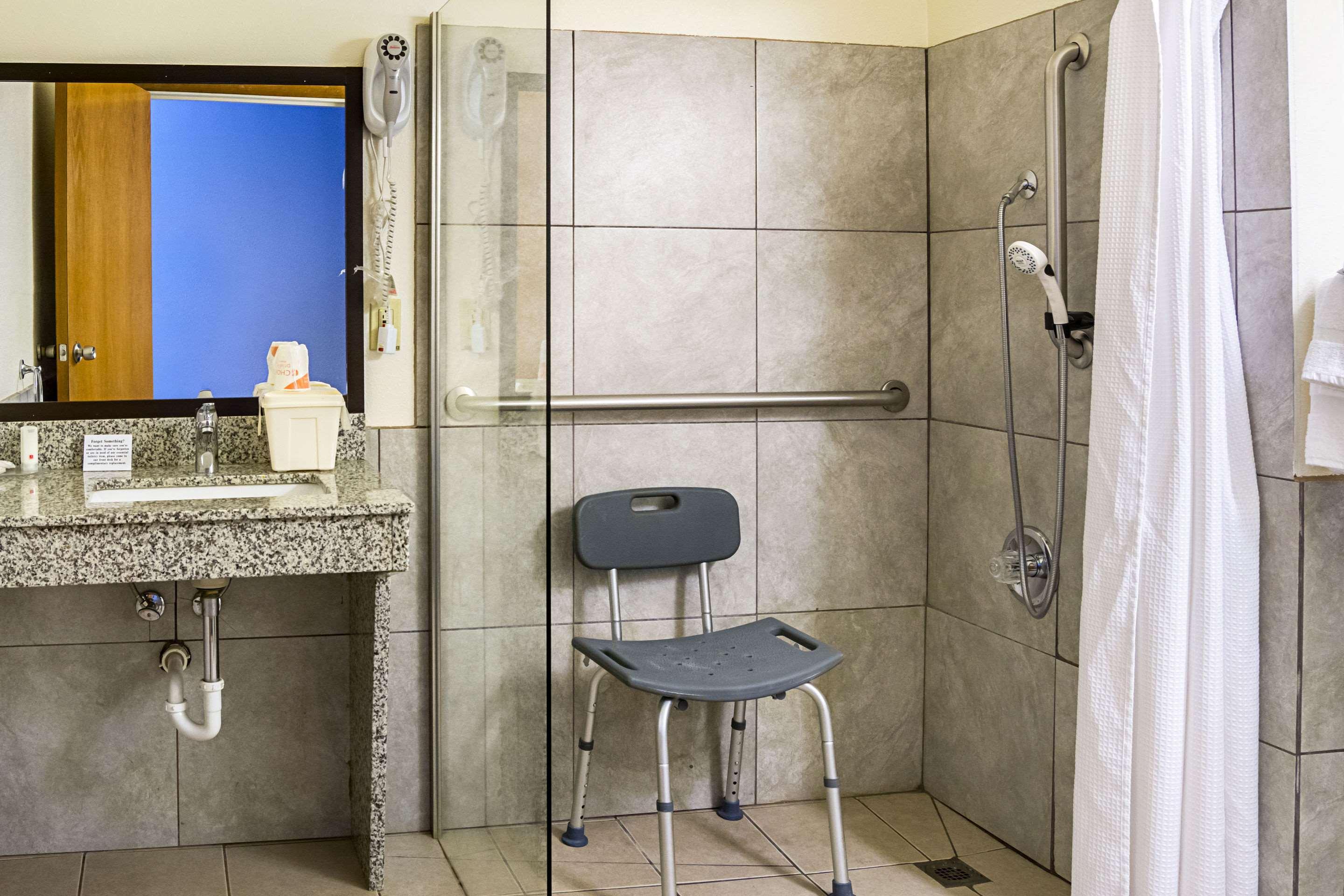 Quality Inn & Suites Clackamas - Portland Екстер'єр фото