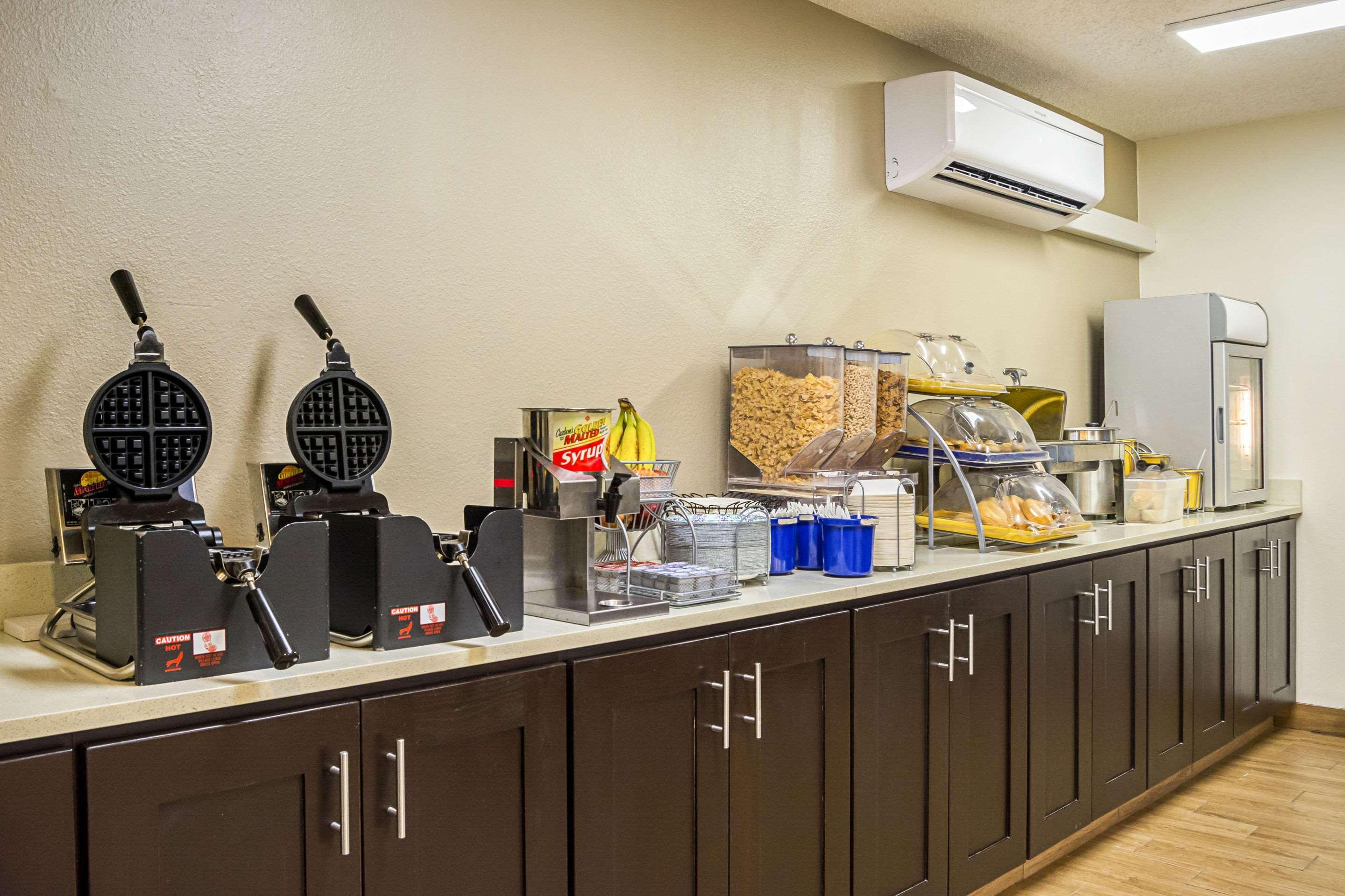 Quality Inn & Suites Clackamas - Portland Екстер'єр фото