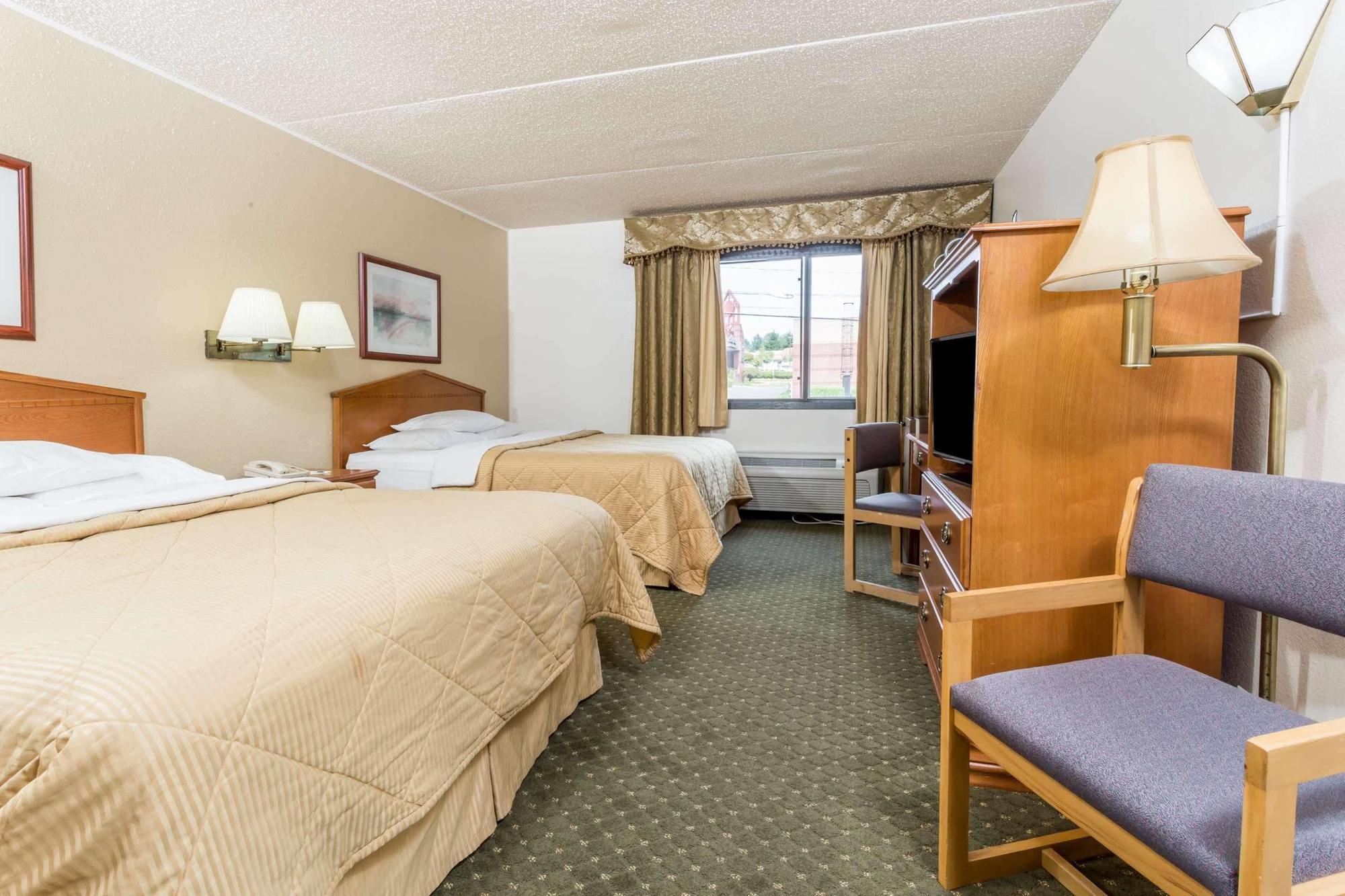 Quality Inn & Suites Clackamas - Portland Екстер'єр фото