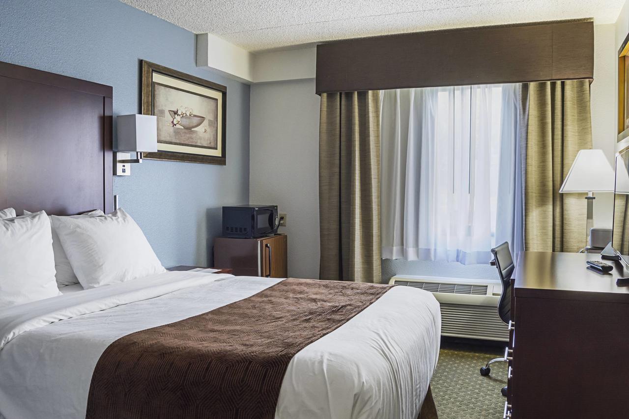 Quality Inn & Suites Clackamas - Portland Екстер'єр фото