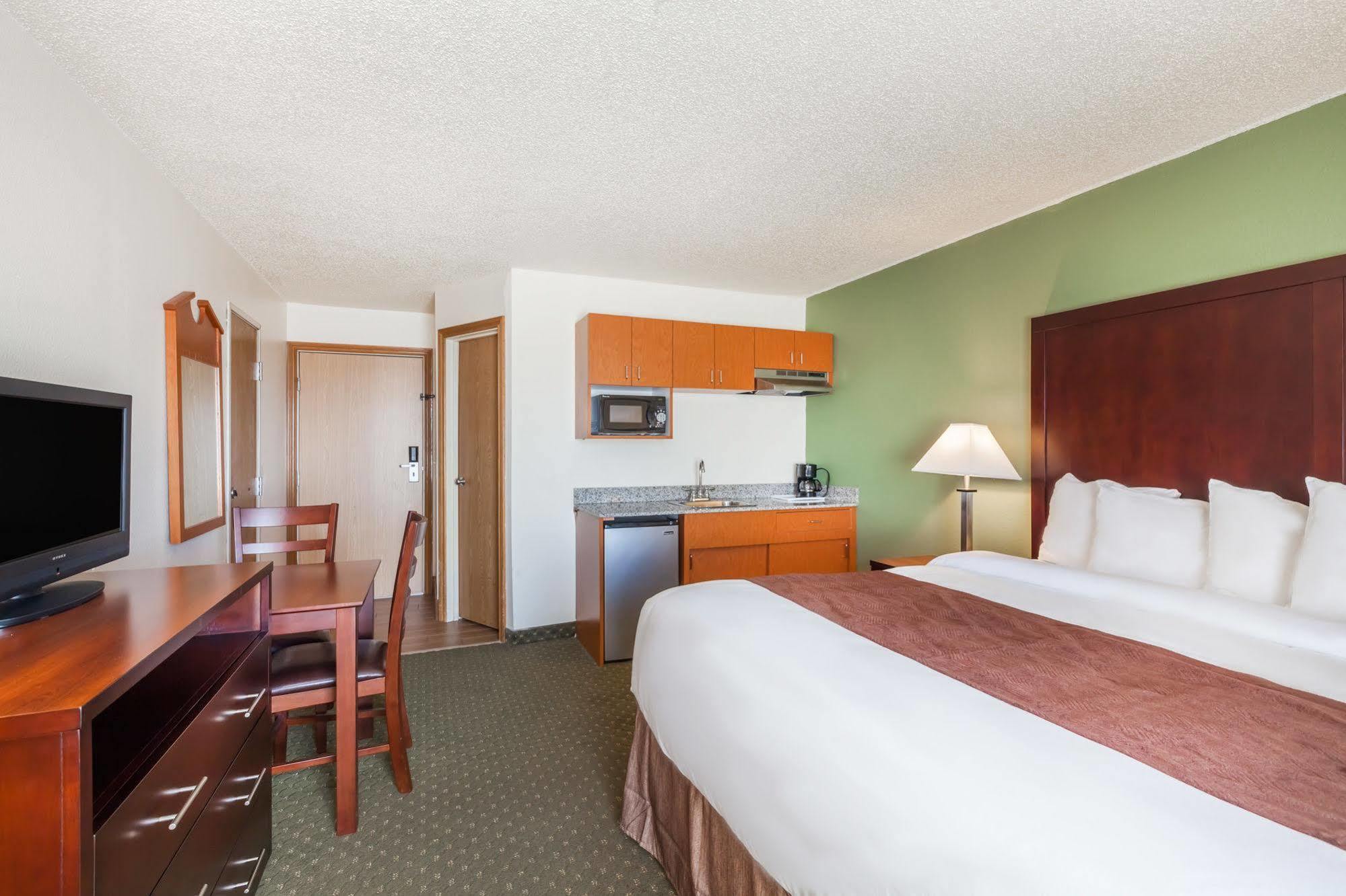 Quality Inn & Suites Clackamas - Portland Екстер'єр фото
