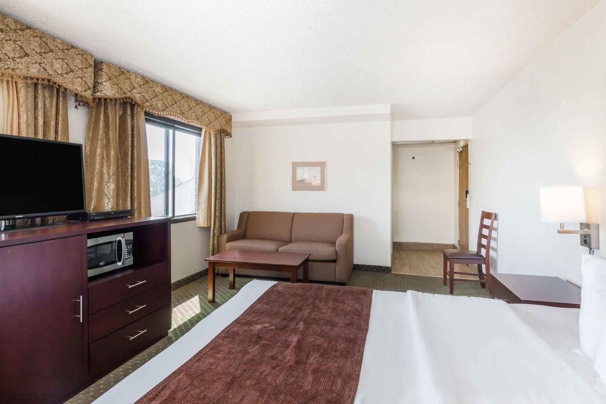 Quality Inn & Suites Clackamas - Portland Екстер'єр фото