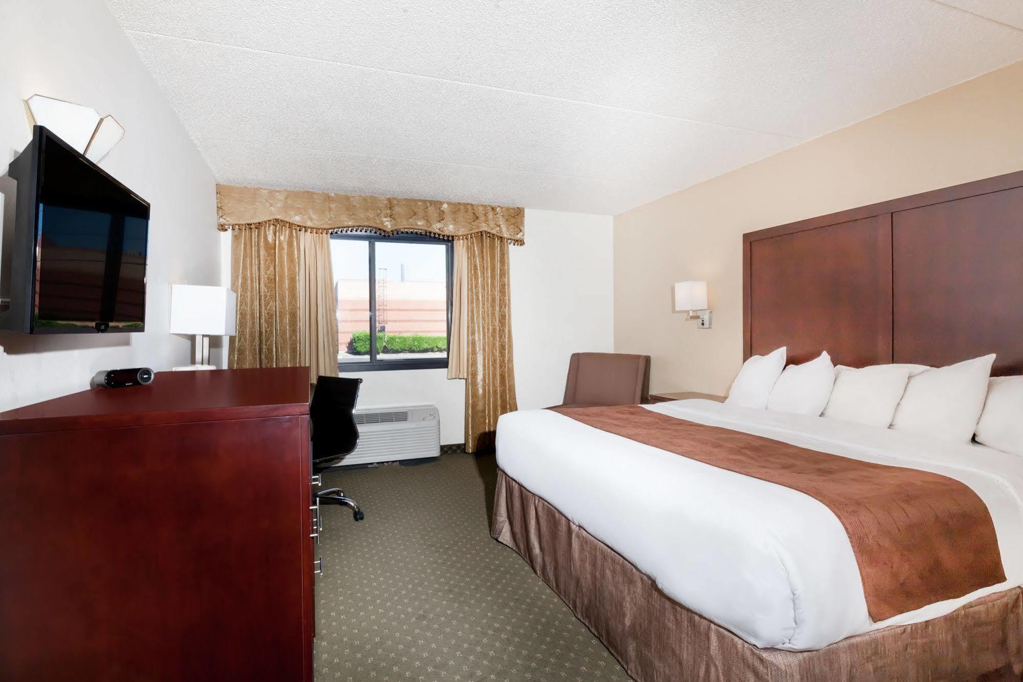 Quality Inn & Suites Clackamas - Portland Екстер'єр фото