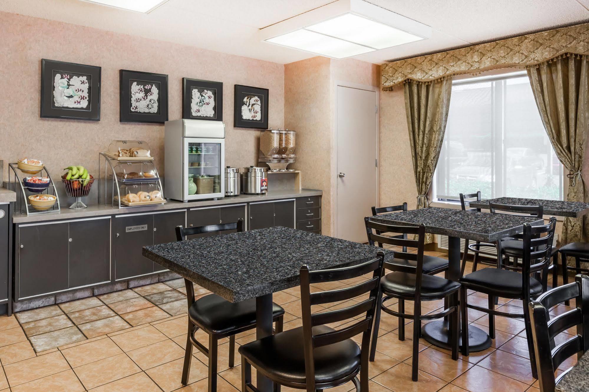 Quality Inn & Suites Clackamas - Portland Екстер'єр фото