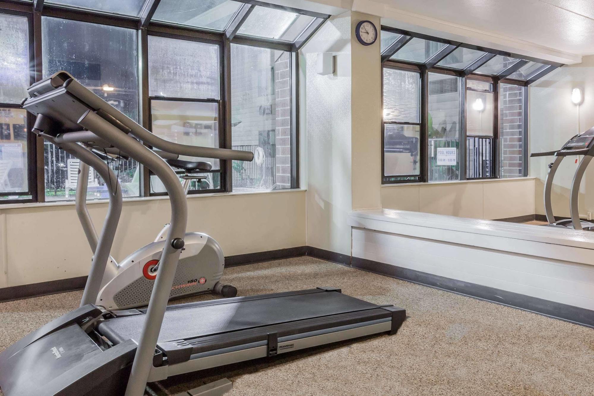 Quality Inn & Suites Clackamas - Portland Екстер'єр фото
